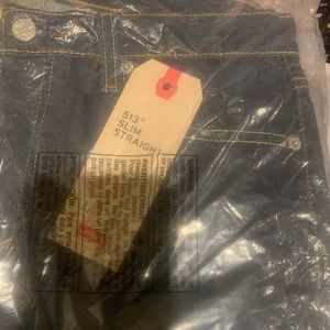 Brand New in package 32x32 Levi’s